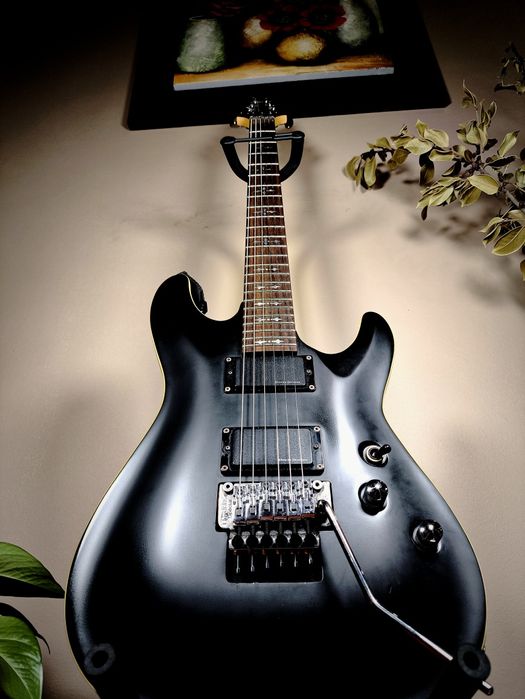 Guitarra Schecter Demon-6 com Floyd Rose + Captadores Duncan Designed