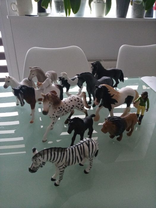 Figurki Schleich konie, 12 sztuk, zebra, lew. Mega pakiet .Gratis pude