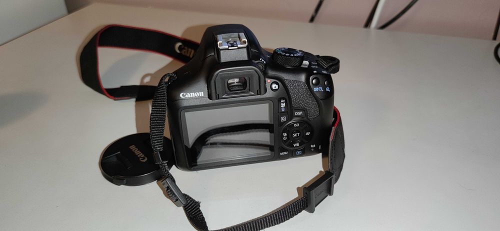 Lustrzanka Canon eos 1300d czarny DUŻY ZESTAW WIFI NFC