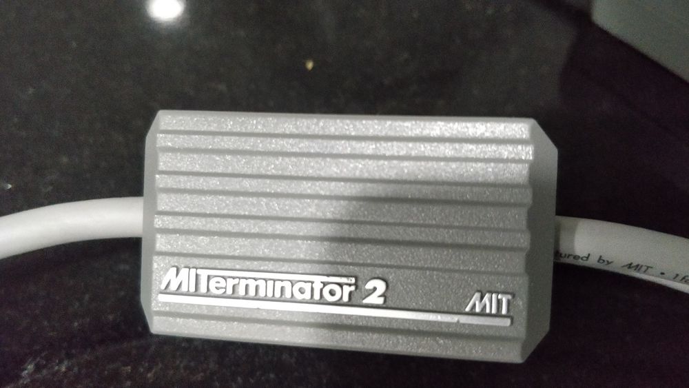MIT Terminator 2 - Cabo RCA429592258177945600