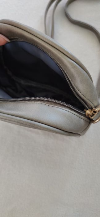 Mała oliwkowa torebka