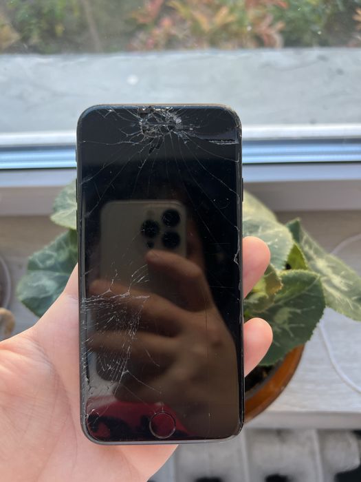iphone SE 2 на запчасти