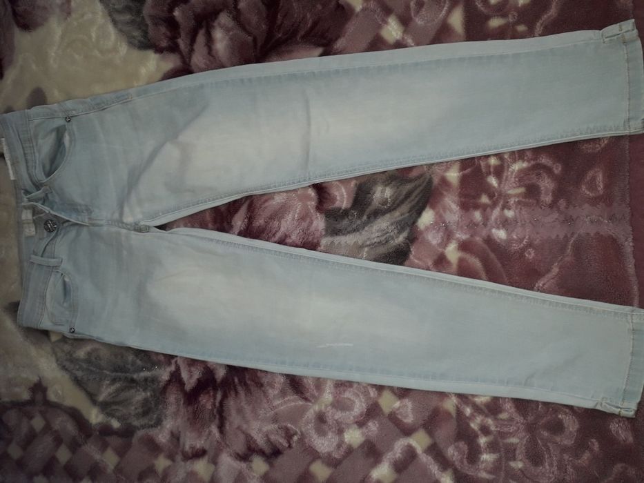 Джинси на дівчинку вибираєм