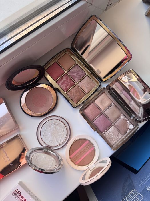 Палетка hourglass кінь пудра румʼяна хайлайтер dior fenty румʼяна charlotte tilbury бронзер Patrick ta