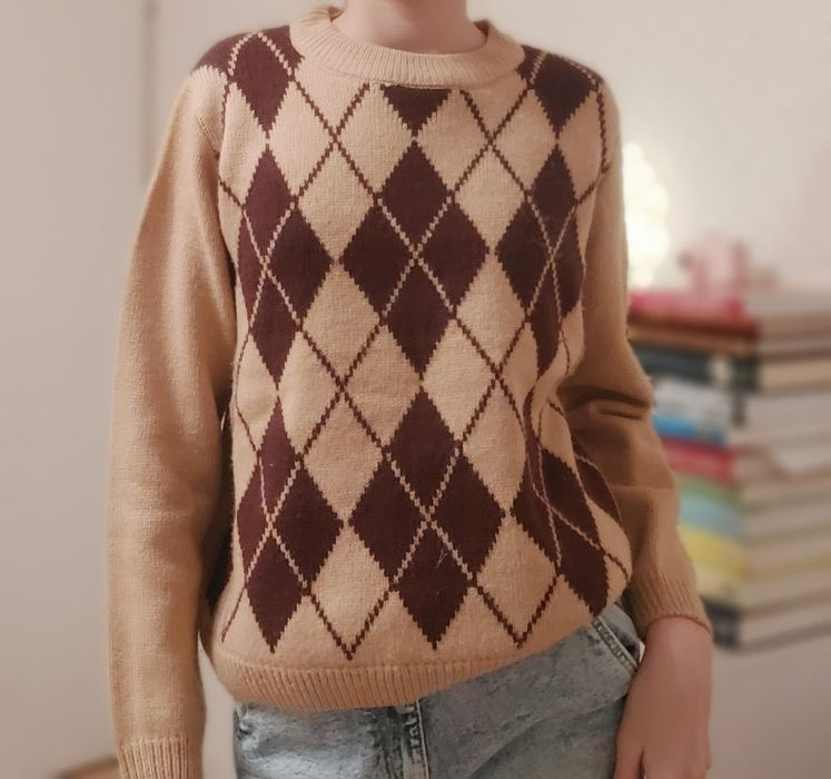 Sweter w romby 146/152