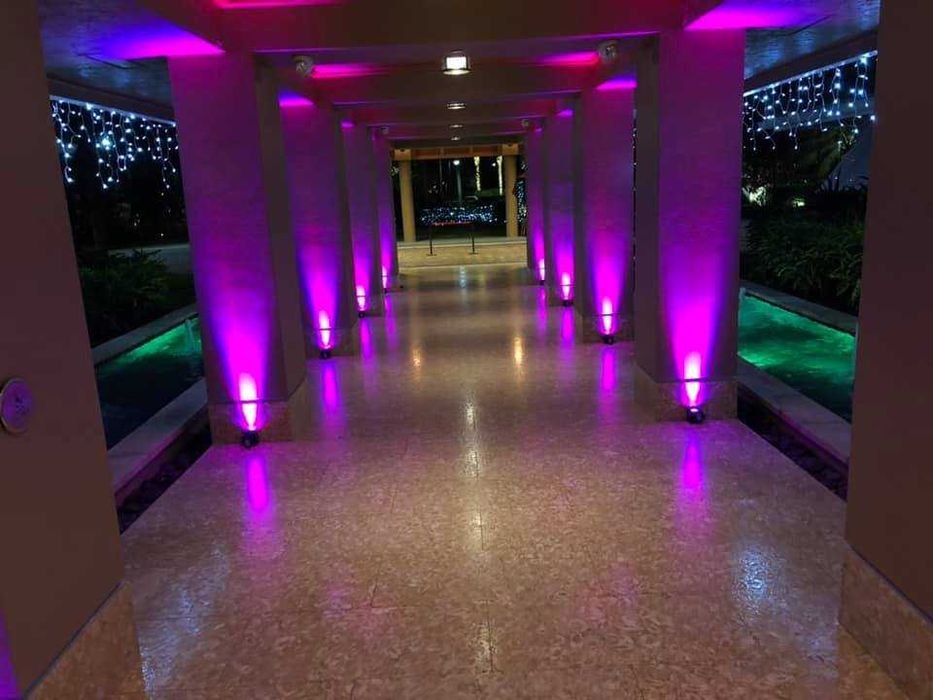 Wynajem oświetlenia akumulatorowego Warszawa Wesela Eventy Konferencje