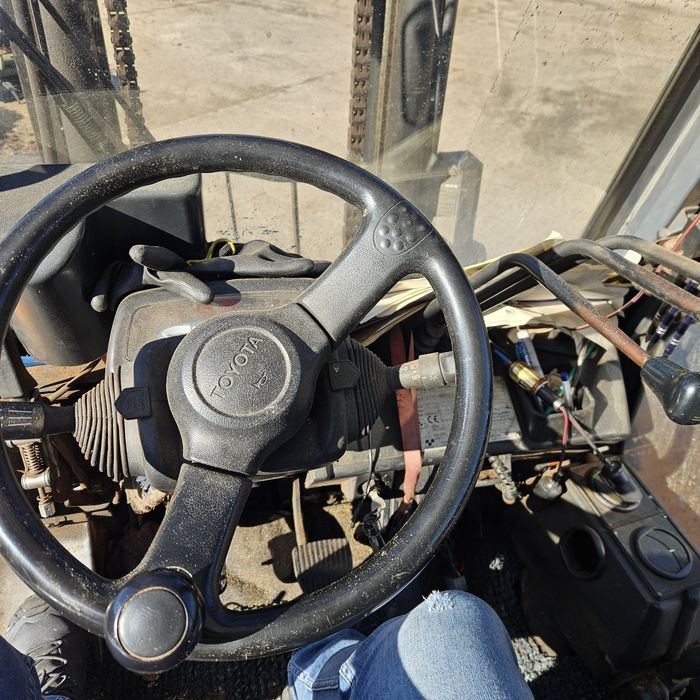 Wozek widłowy toyota SAS 45 4, tony