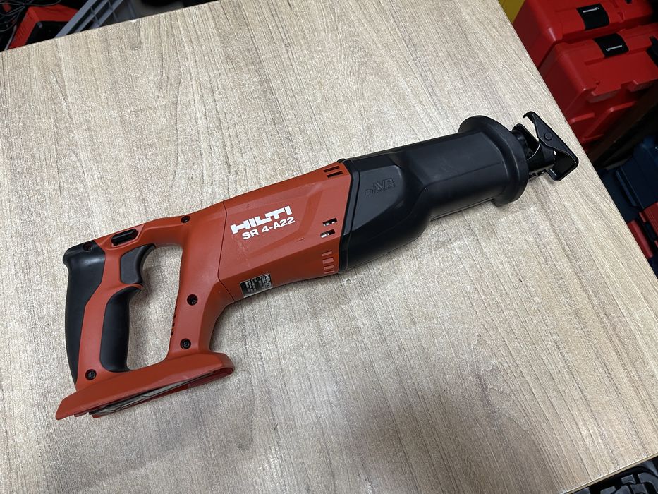 Hilti SR 4-A22 / шабельна пила Хілті