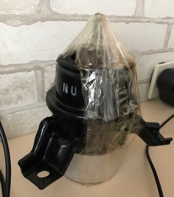 Подушка двигуна KIA SOUL