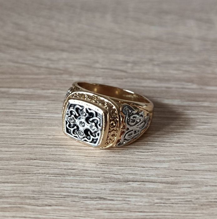 Перстень печатка чоловічий