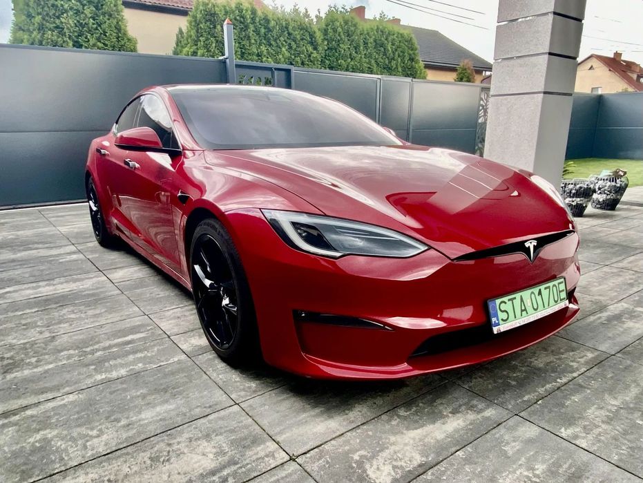 Tesla Model S , New Red Pearl , wolantem YOKE