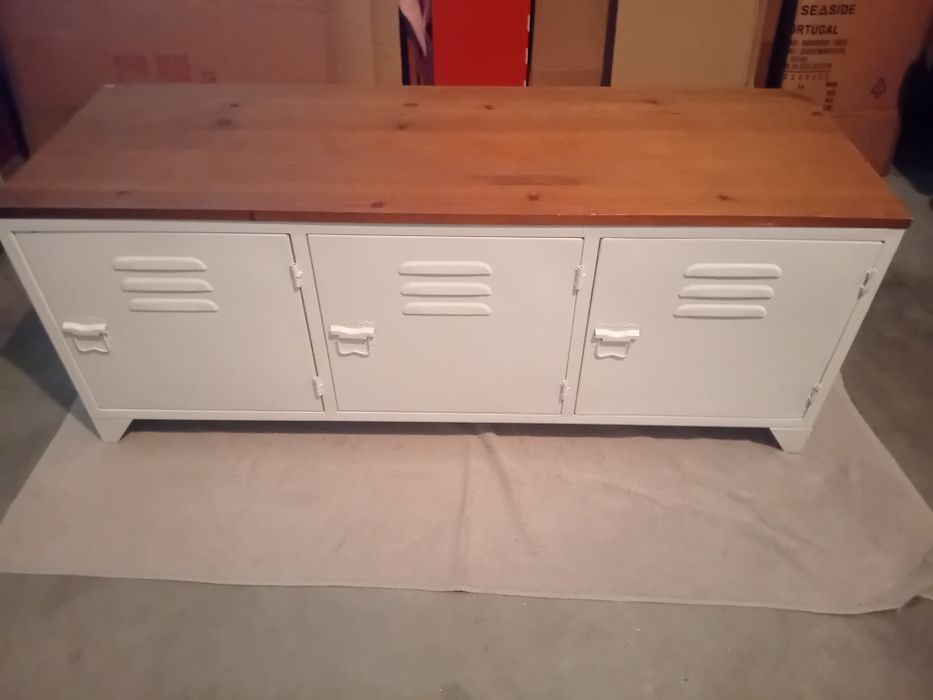 Móvel de televisão Maisons do Monde