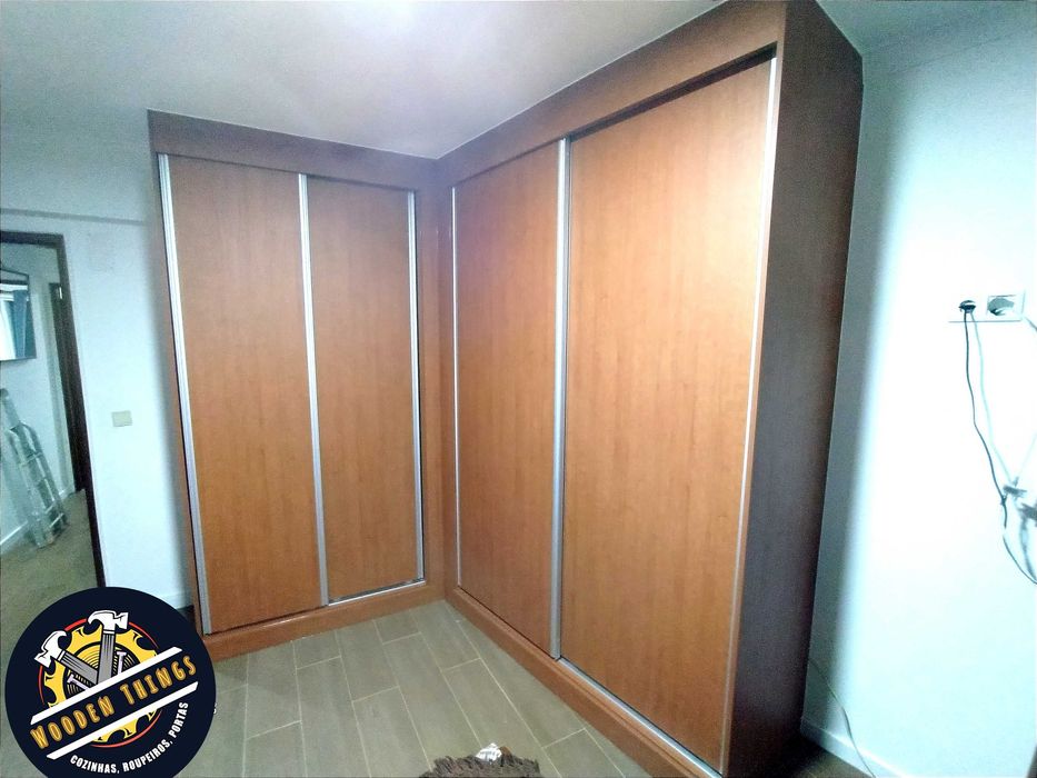 Cozinhas e Roupeiros por medida