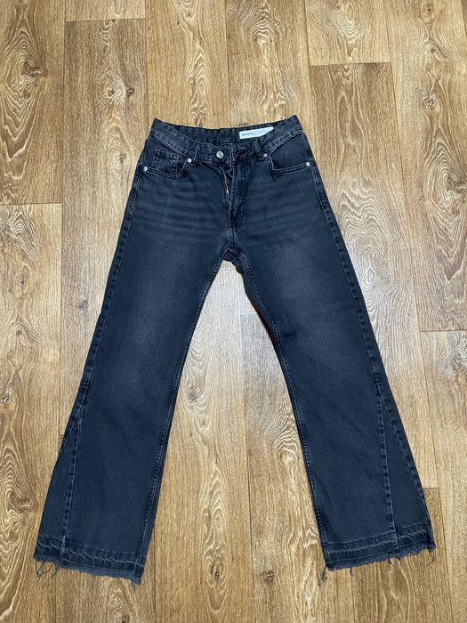 Продам джинсы flared Bershka