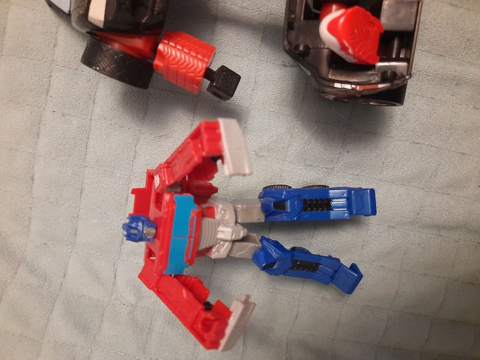 Transformersy zabawki
