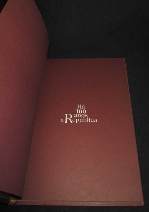 Livro Há 100 anos a República Agenda 2010
