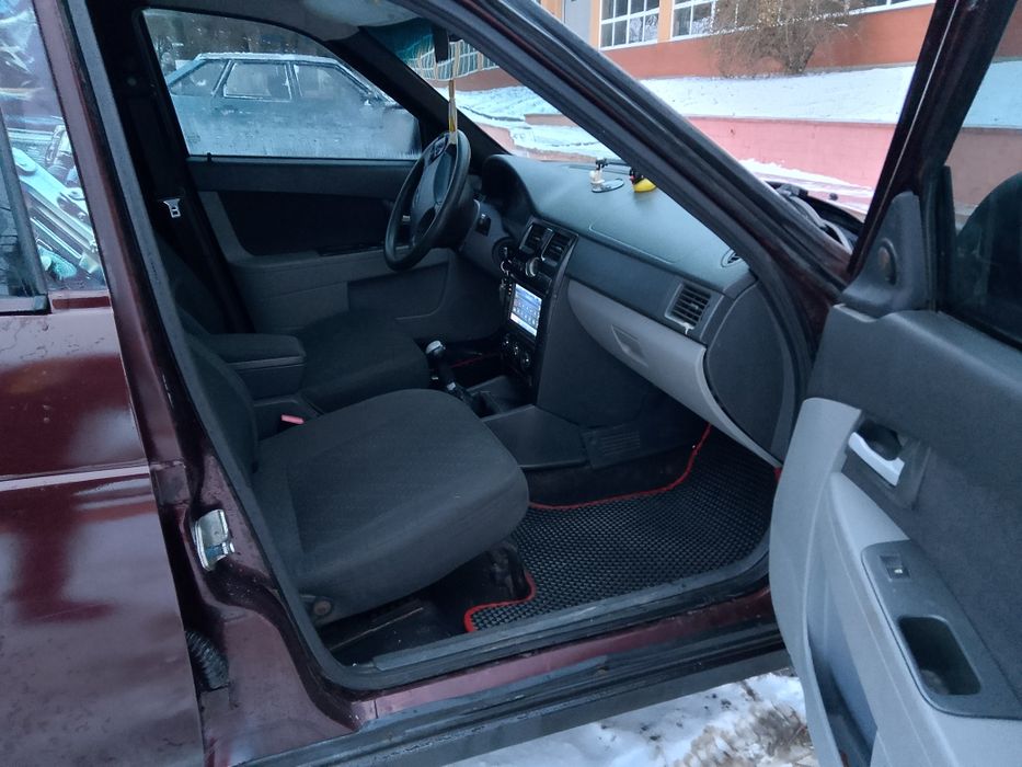 Lada Priora продаж або обмін