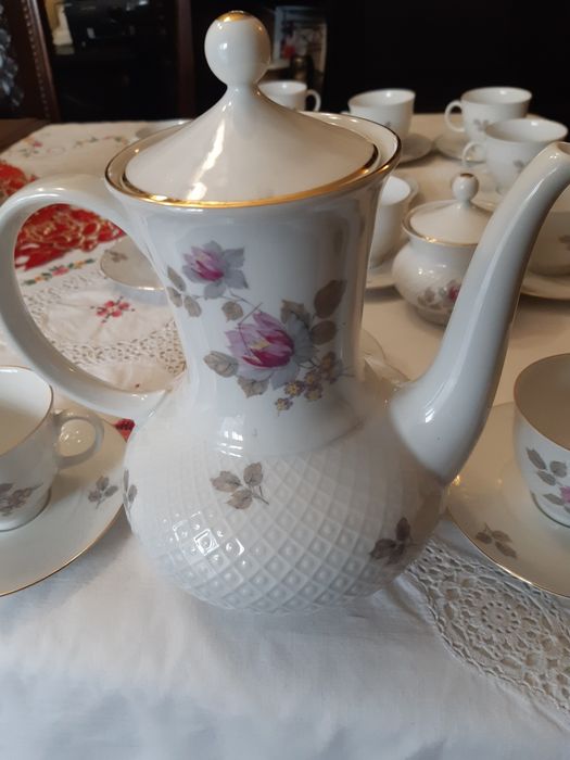 Sprzedam serwis obiadowo-kawowy