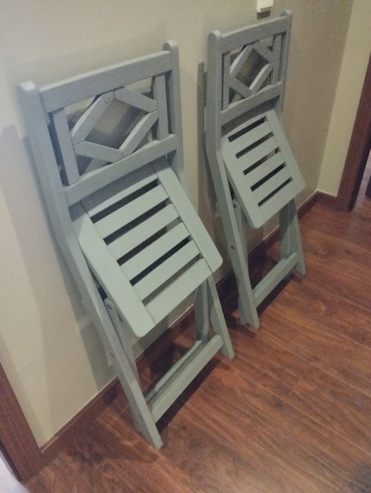 2 cadeiras de exterior cinzas