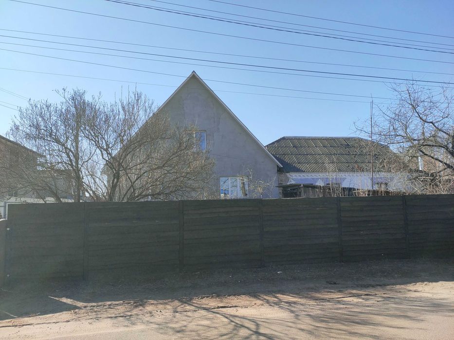 Продаж ділянки 61 сотка у самому центрі села Бабинці  з комунікаціями