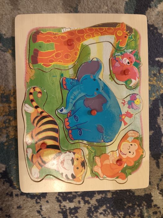 Puzzle drewniane z uchwytem tablica