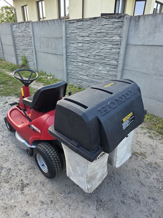 Kosiarka traktorek Honda