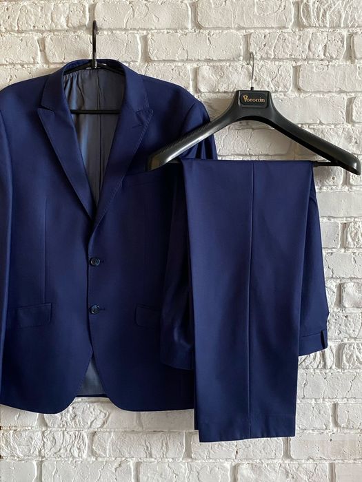 Продам костюм Voronin новый