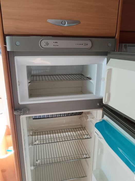 Frigorifico de caravana ou autocaravana