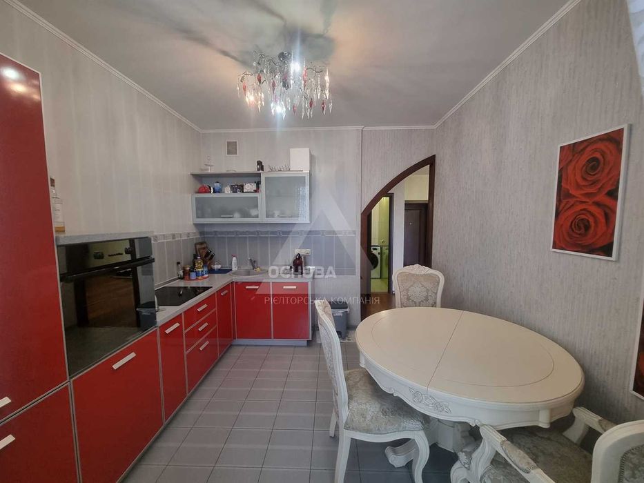 3к квартира, 93м, дом с консьержем, + паркинг