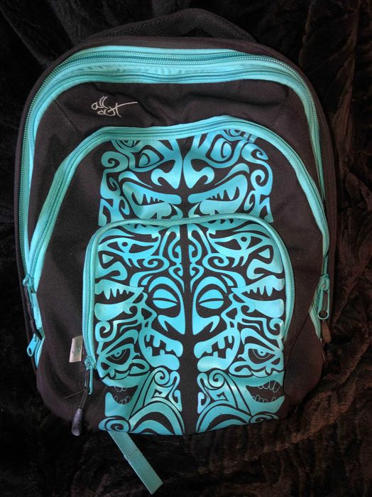 Продаю шкільний бірюзовий рюкзак бренду all out має місце для ноутбука