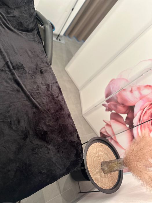 Оренда кушетки в салоні краси