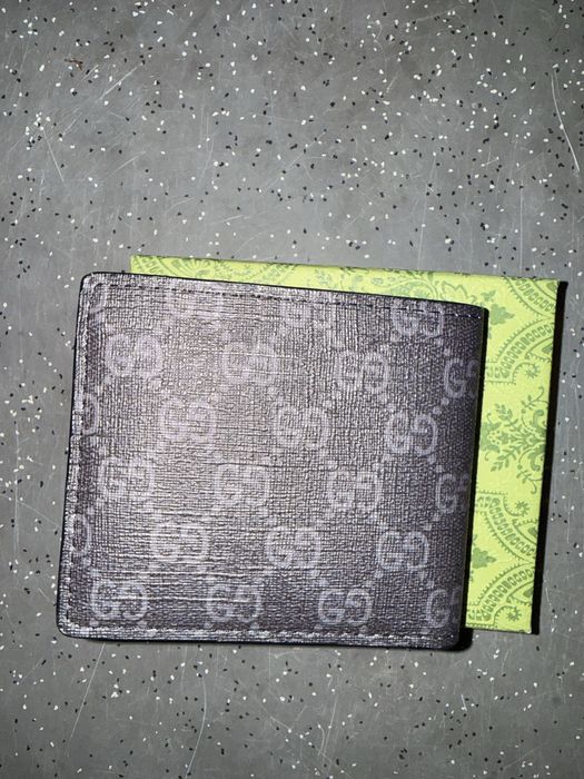 Carteira gucci novinha em folha