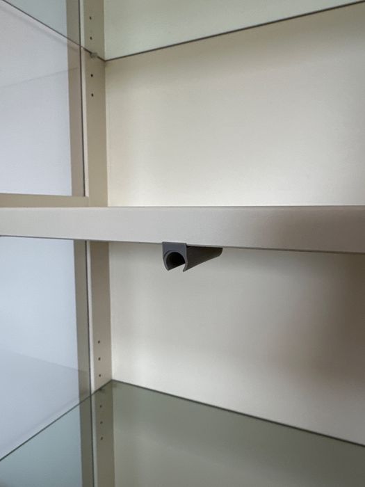 Witryna z półkami Ikea