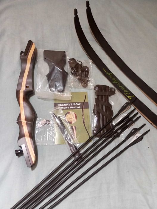 Arco recurvo 40lbs +06 Flechas (Kit completo)