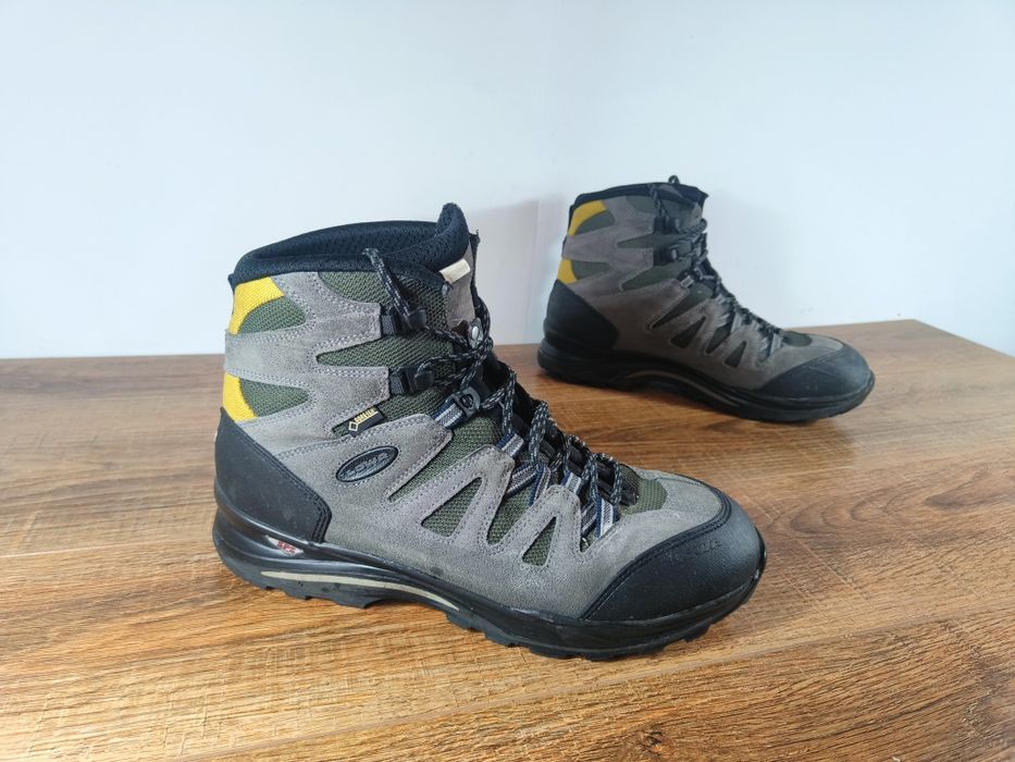 Трекінгові черевики Lowa Khumbu TC GTX