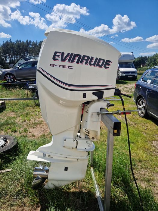 Evinrude 150  e-tec silnik zaburtowy