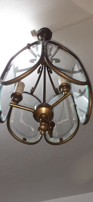 Candeeiro de teto tipo lanterna