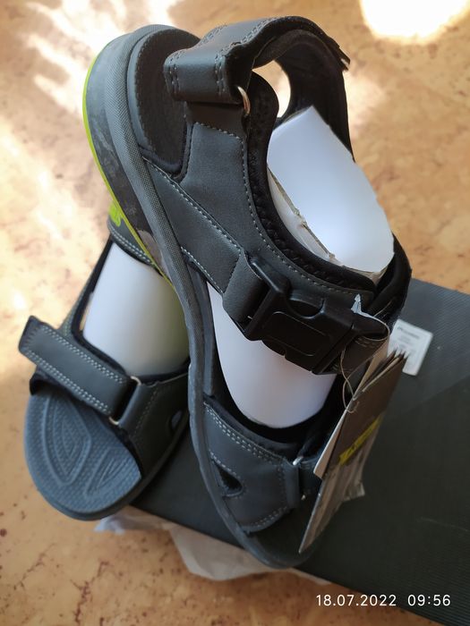 Сандалии новые !