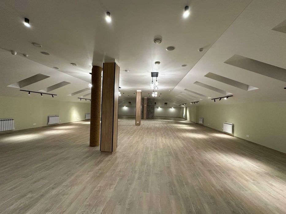 Оренда офісу, студія, танц.зал, 260 кв.м. в р-ні метро Славутич