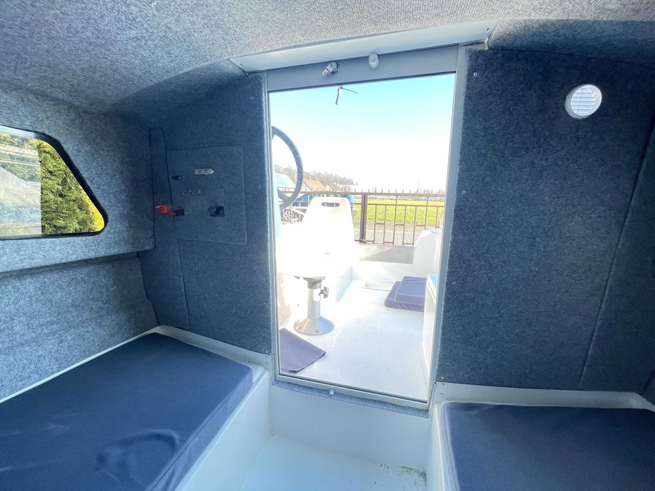 Nowa Łódź motorowa Quercus 430 kabinowa wędkarska