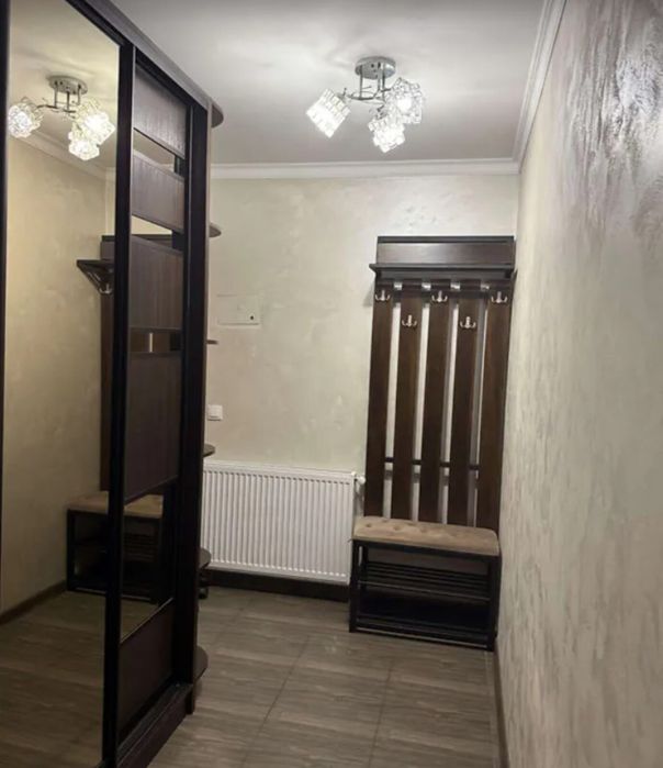 Продаж 2к квартири 50 кв. м на вул. Тролейбусна