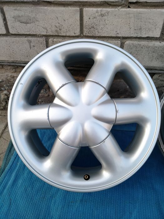 Диски R15 4*100 Renault Aveo Lanos Nissan kia Hyundai Vw Opel Toyota