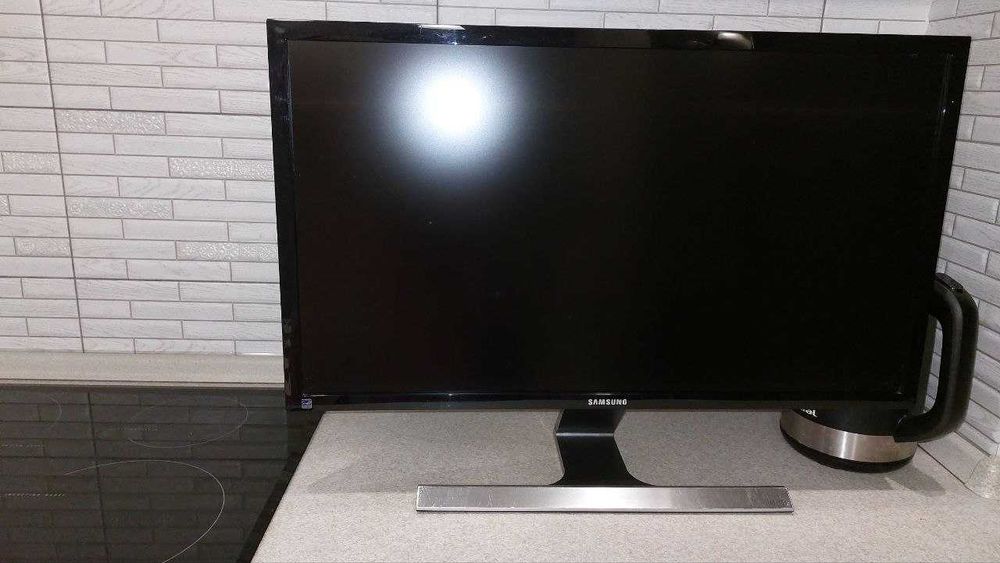 Комп'ютерний монітор Samsung, 4k