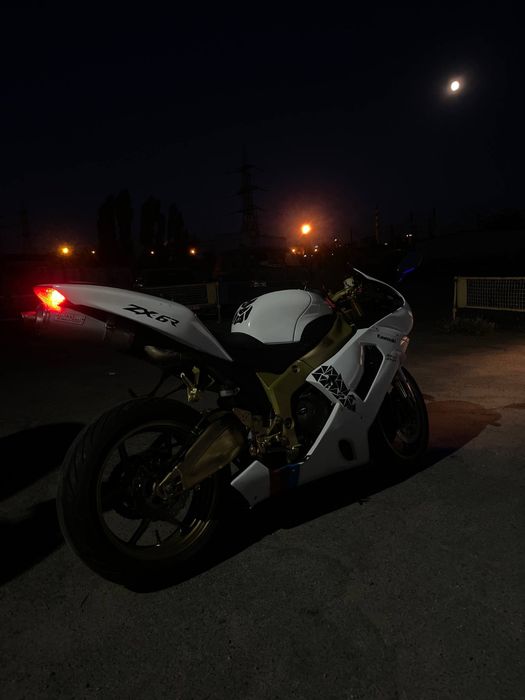 Кавасаки 636 zx6r