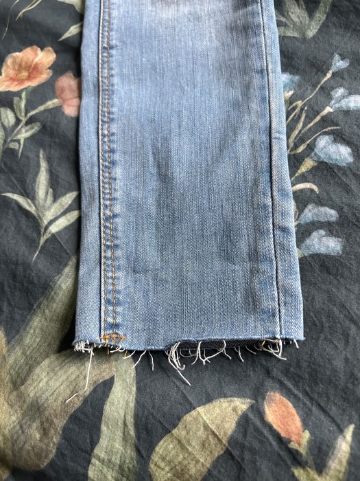 Jasne jeansy Zara