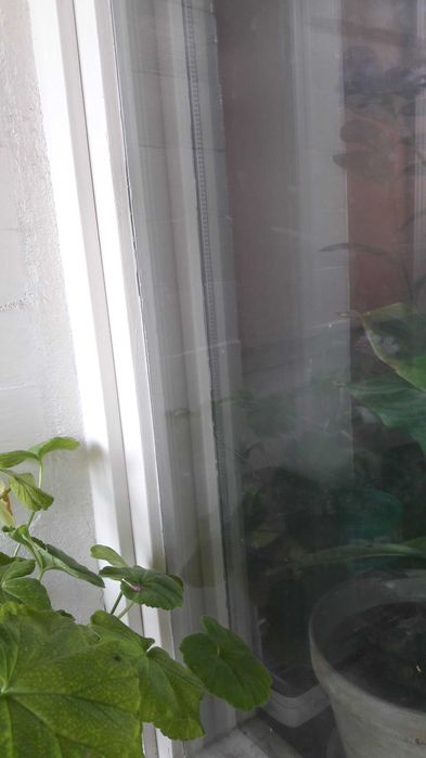 Окно с дверью на балкон