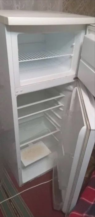 Холодильник Zanussi