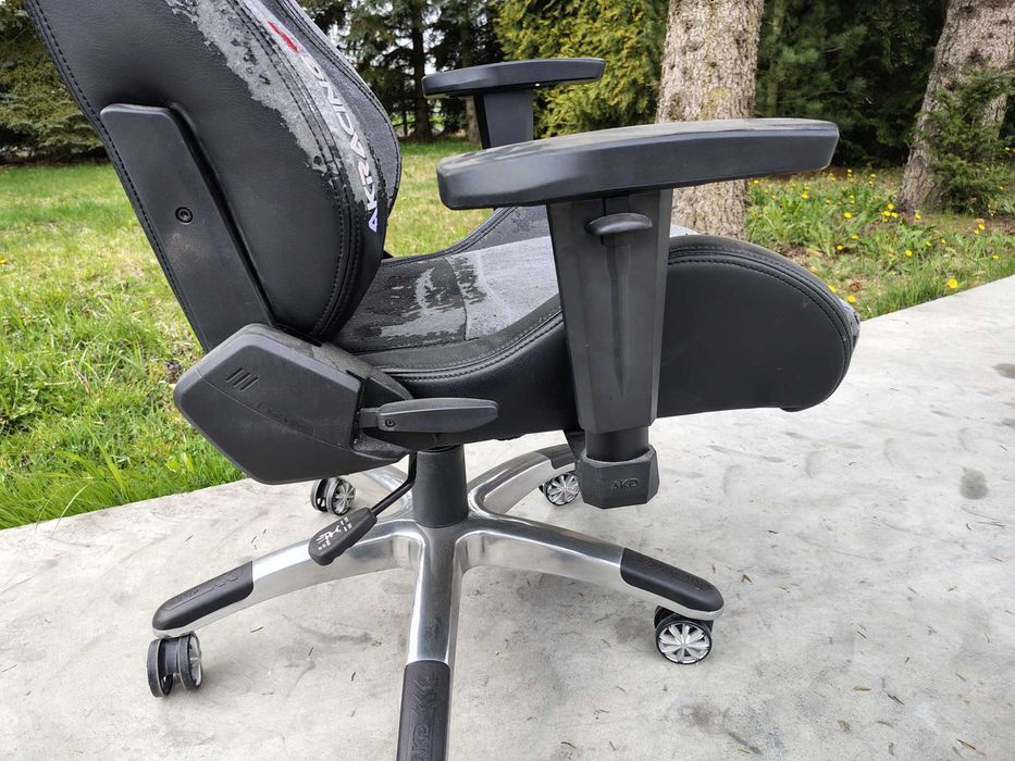 Fotel gamingowy AK Racing, używany