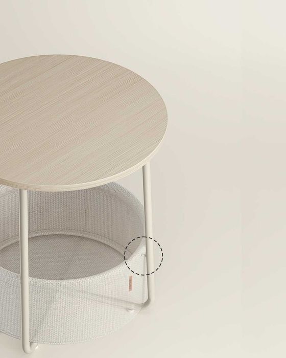 Stolik kawowy z materiałowym koszem ,kremowy