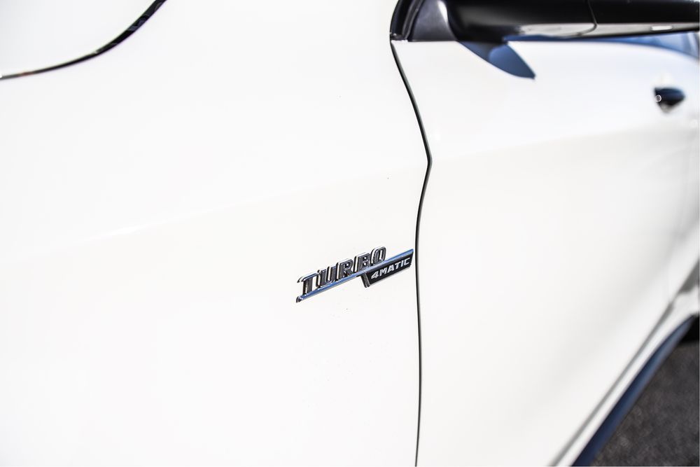 Mercedes-Benz CLA 45 AMG 4MATIC Shooting Brake 381cv